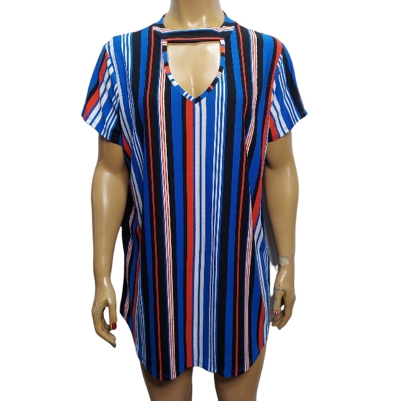 Bobbie Brooks Plus Striped Cutout VNeck Tunic Top - Picture 1 of 12